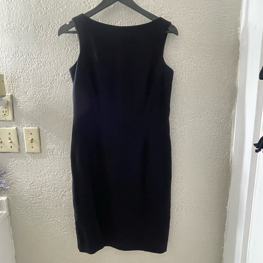 Hillard & Hanson Classic Black Midi Dress Size 8‎